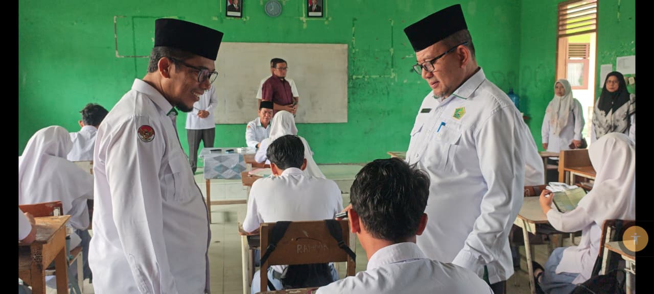 Kakanwil Kemenag Aceh Tinjau Program LIMIT Baca Al-Qur'an di MAN, MTsN, MIN Aceh Singkil