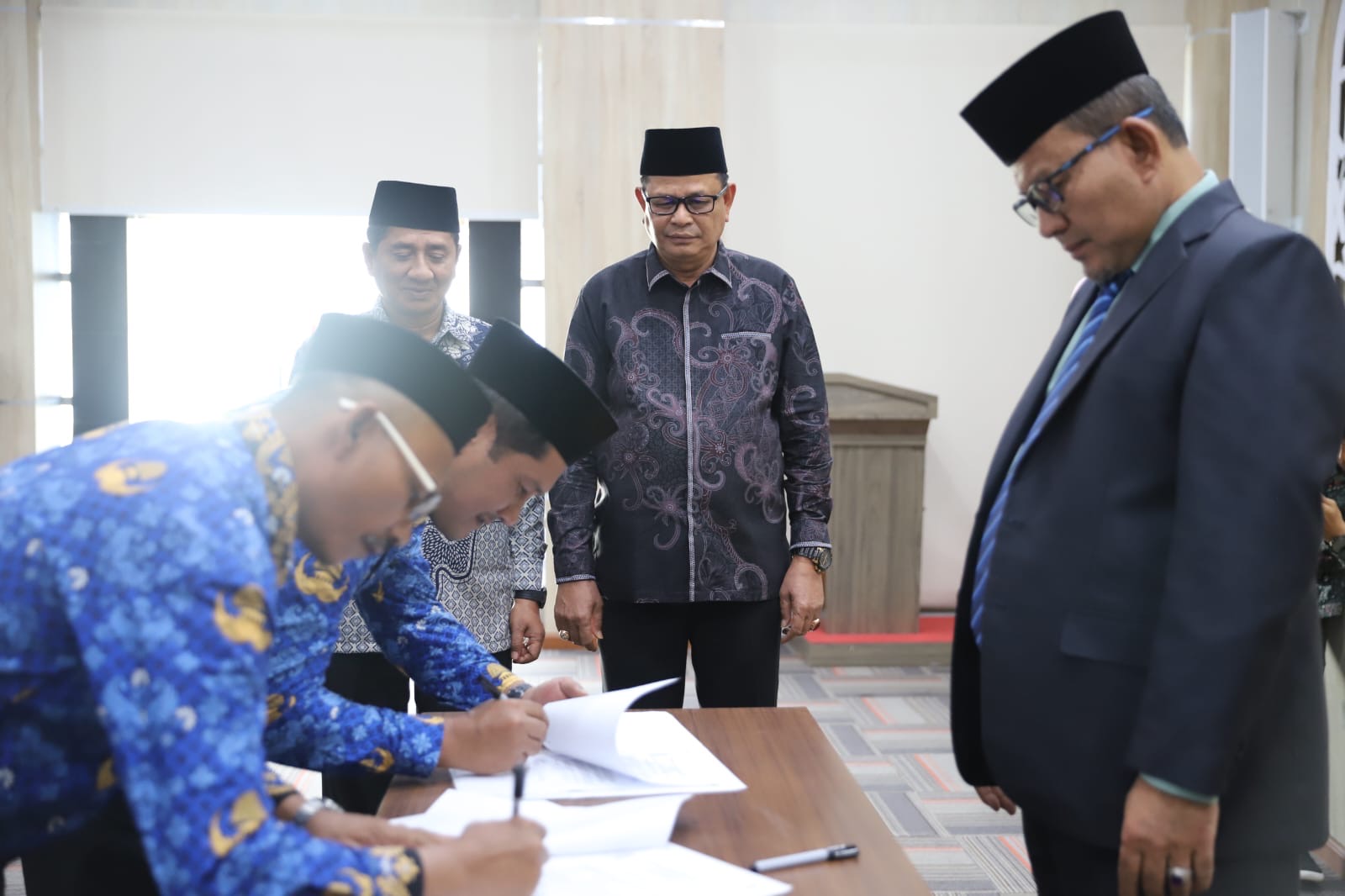 Kakanwil Kemenag Aceh Lantik 11 Pejabat Administrasi dan 3 Kepala Madrasah