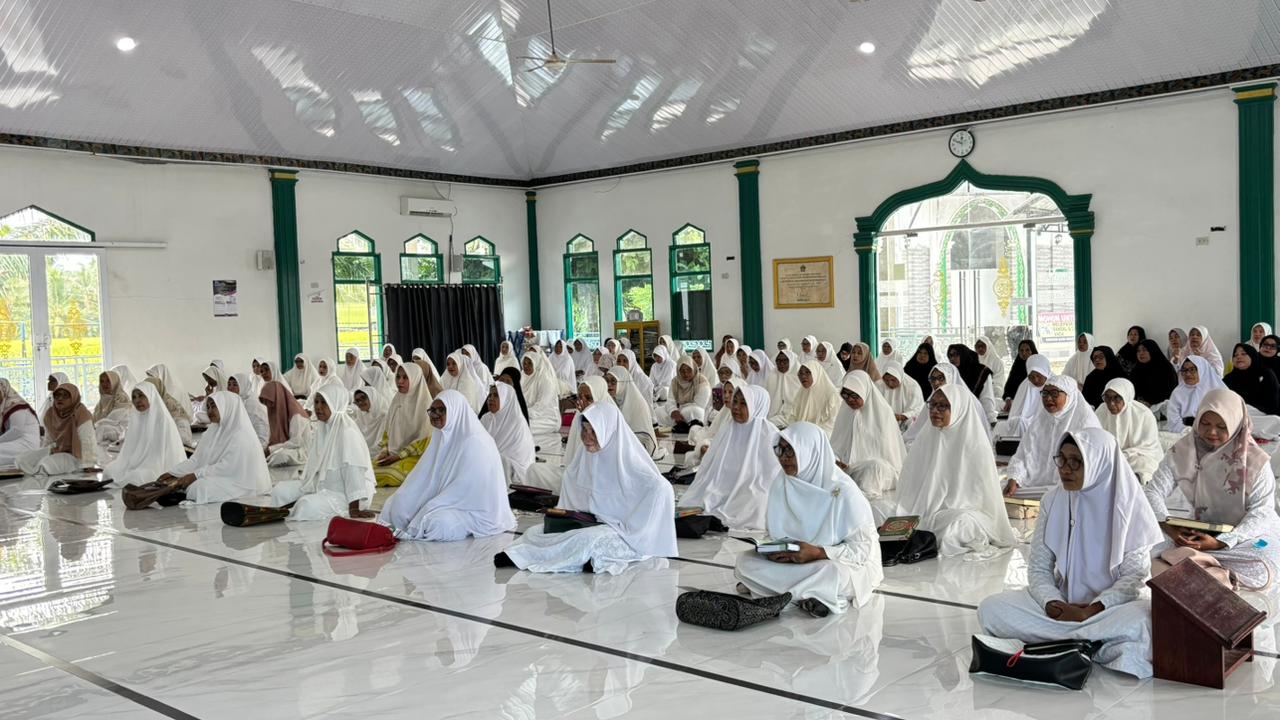 Buka Kegiatan Sehari Khatam Al-Qur’an, Kepala Kemenag Abdya Tegaskan Spirit Kemenag Berdampak