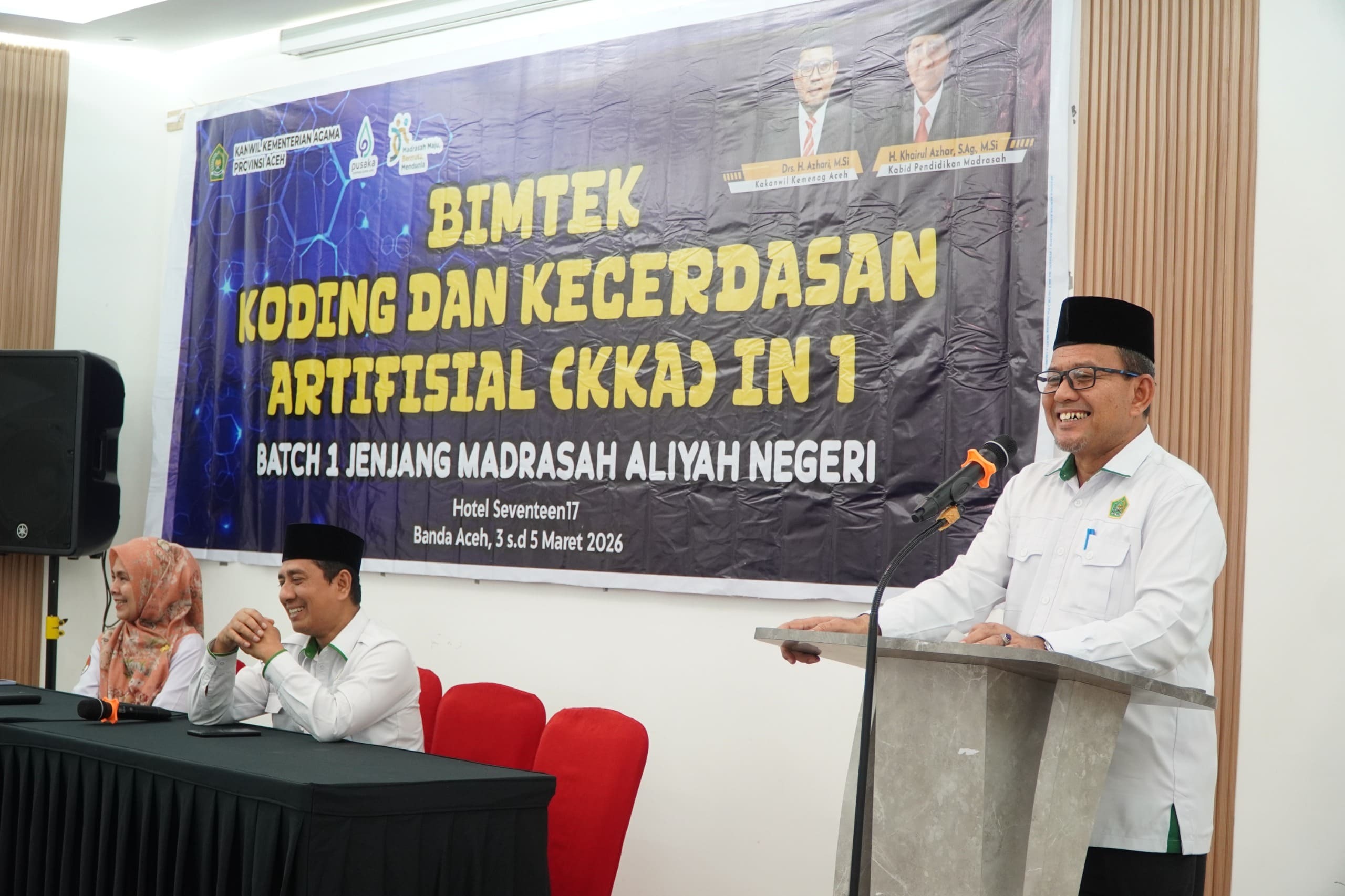 Kakanwil Kemenag Aceh Buka Bimtek Koding dan Kecerdasan Artifisial Guru MA