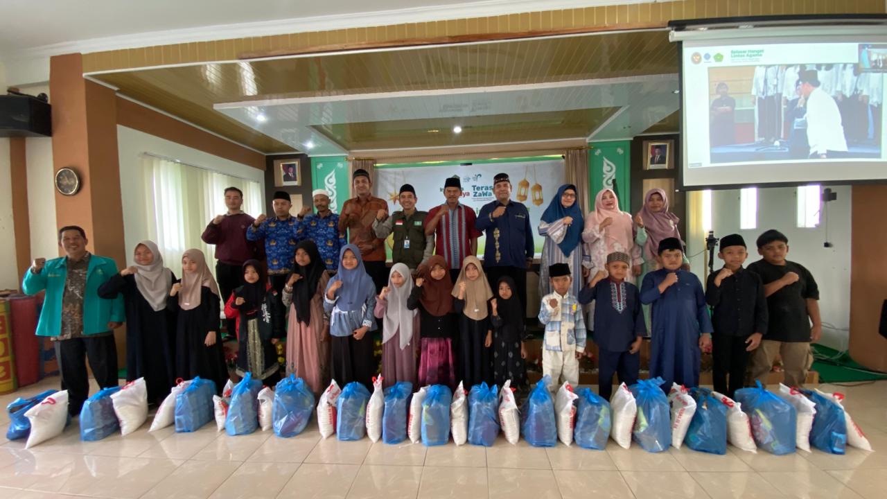 Selasar Hangat Lintas Agama x Joyful Ramadhan, Kemenag Bener Meriah Bagikan 300 Paket Sembako kepada Anak Yatim dan Fakir Miskin