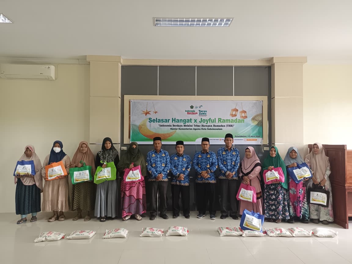 Kemenag Subulussalam Tebar Harapan Ramadan kepada Masyarakat yang membutuhkan dalam Program Selasar Hangat x Joyfull Ramadan