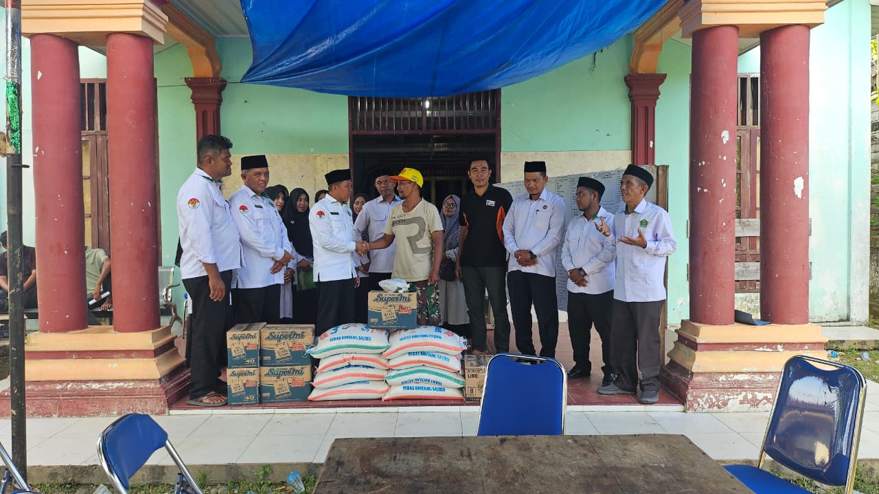 Kemenag Aceh Selatan Ulurkan Kepedulian untuk Korban Kebakaran Kota Fajar