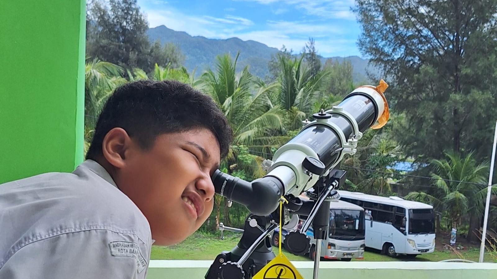 Belajar Ilmu Falak, Ratusan Siswa MIN 8 Banda Aceh Kunjungi Observatorium Tgk Chik Kuta Karang