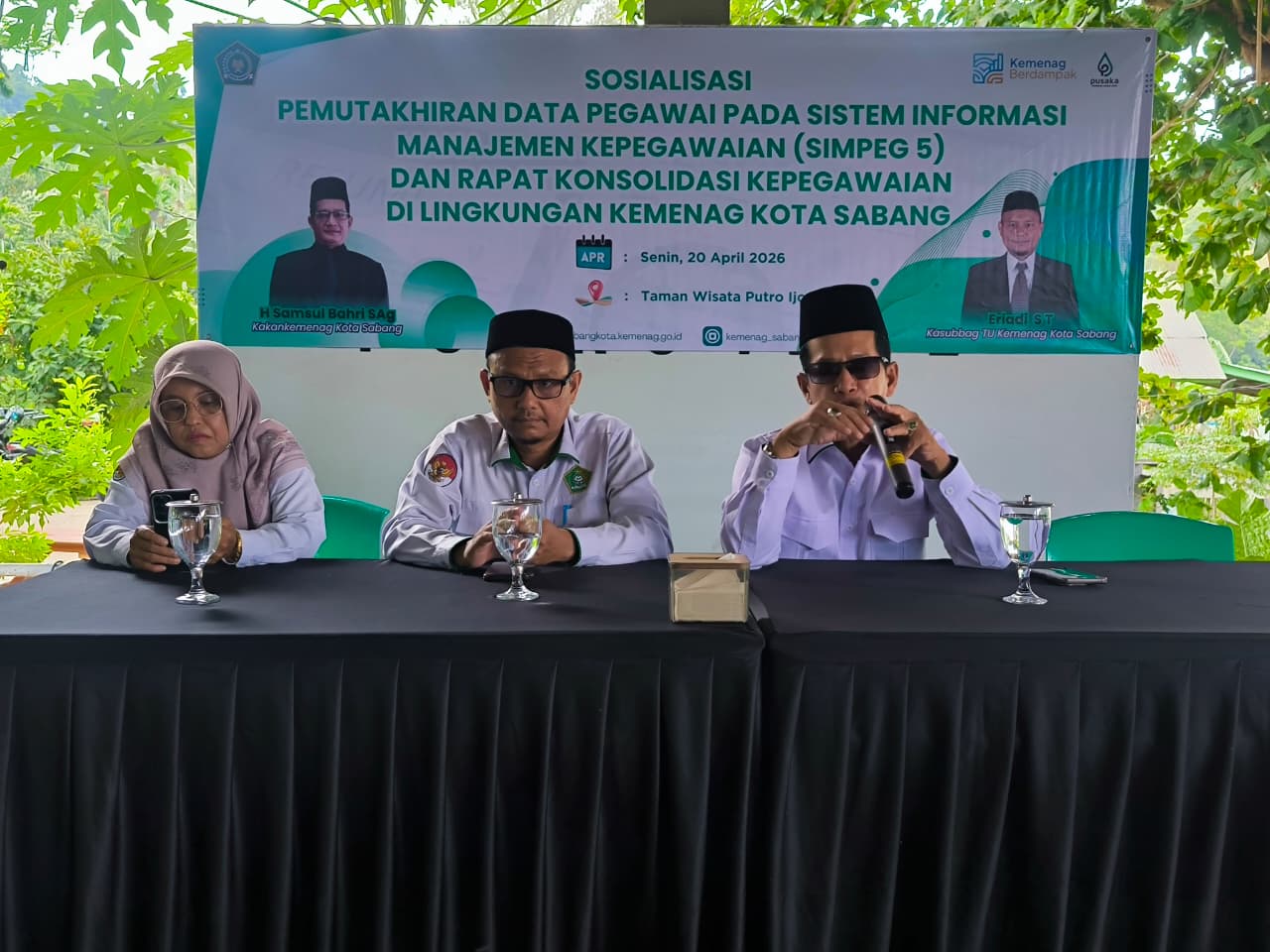 Kankemenag Sabang Gelar Sosialisasi Pemutakhiran Data SIMPEG 5 dan Rapat Konsolidasi Kepegawaian