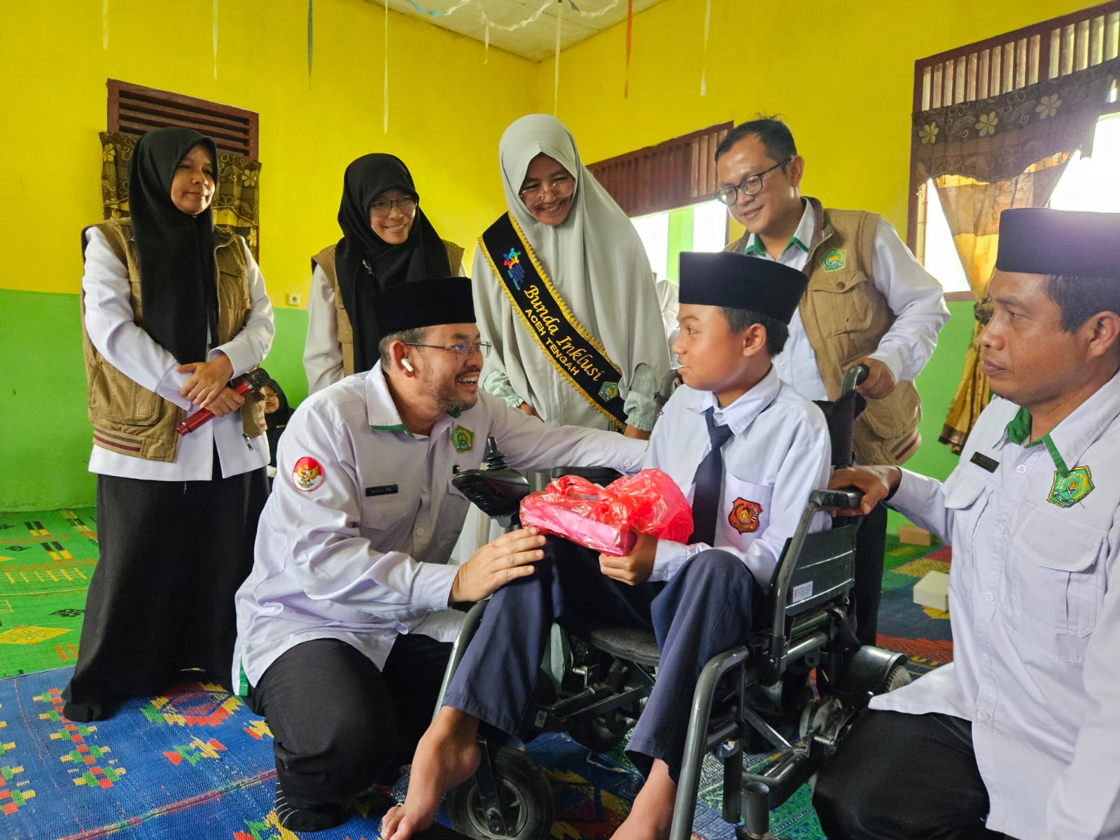 78 Siswa Inklusi Terima Bantuan, Kakankemenag Aceh Tengah Tegaskan Kesetaraan Pendidikan