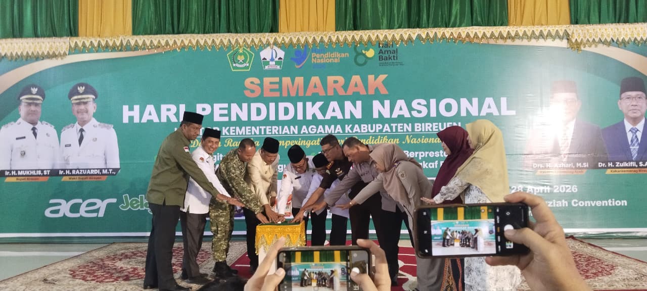 Kakanwil Azhari Launching Madrasah Unggulan di Bireuen