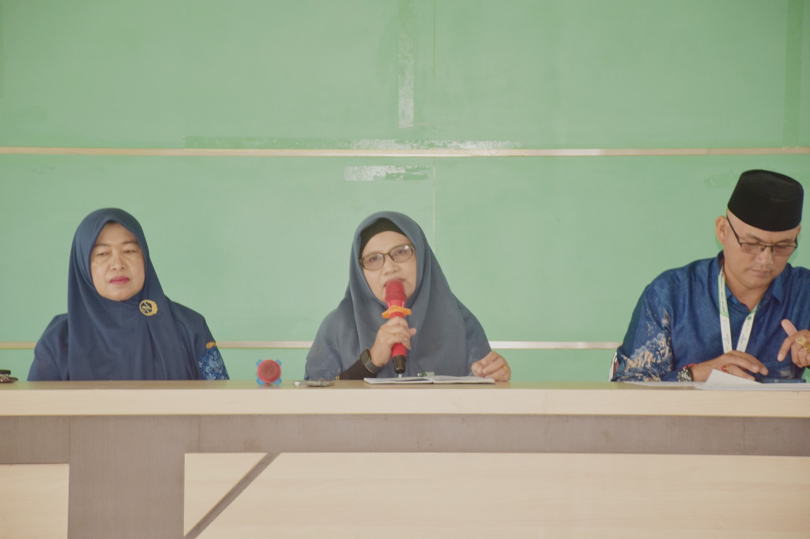 Kemenag Bener Meriah Gelar Pendampingan Penyelesaian EMIS Pesantren