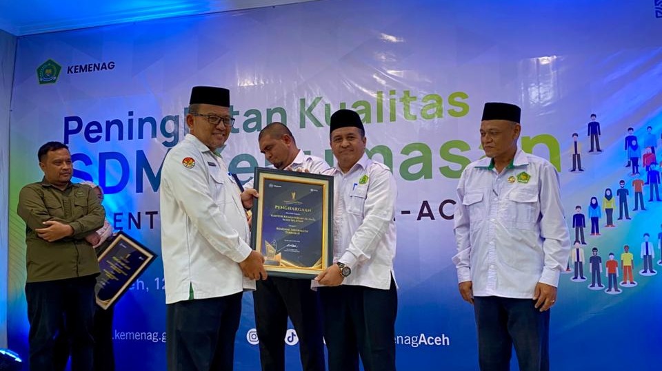 Kankemenag Aceh Selatan Raih Kemenag Informatif Terbaik II pada Anugerah Karya Humas Aceh