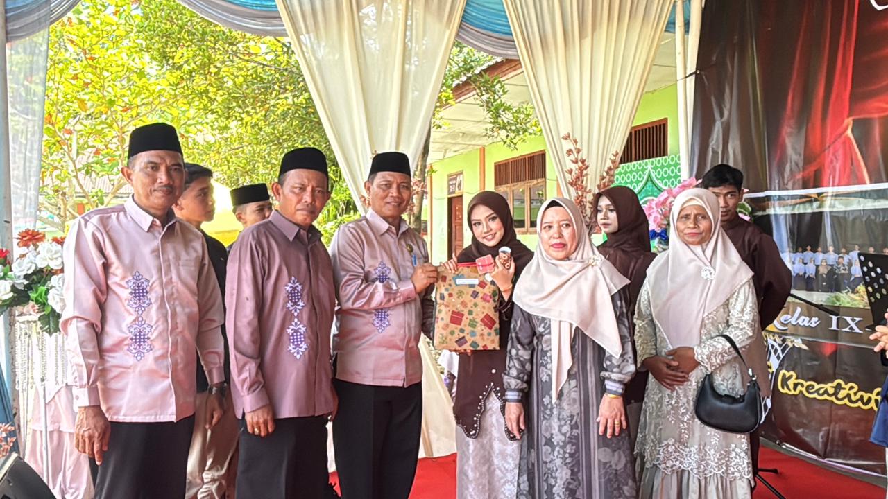 104 Siswa Kelas IX MTsN 4 Abdya Dilepas, Marwan: Akhlak dan Adab Bekal Utama