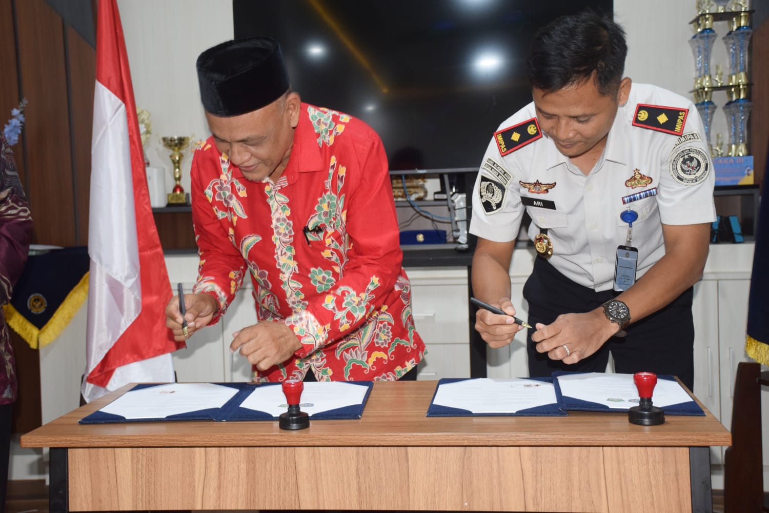 Kemenag Bener Meriah dan Rutan Kelas IIB Perkuat Pembinaan Keagamaan Warga Binaan Melalui Penandatanganan MoU".