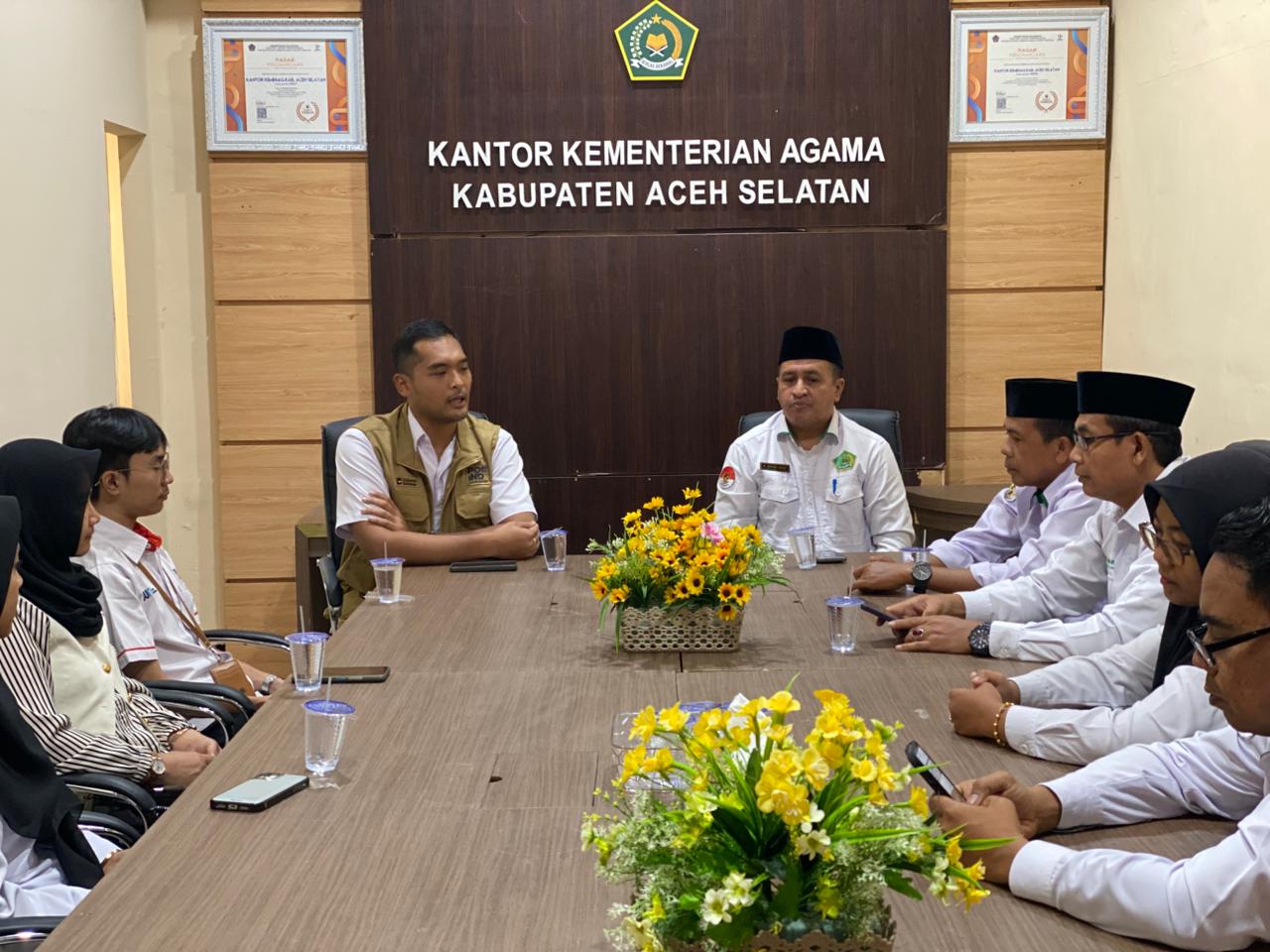 Terima Audiensi PT Pos, Kemenag Aceh Selatan Bahas Penguatan Layanan Keuangan