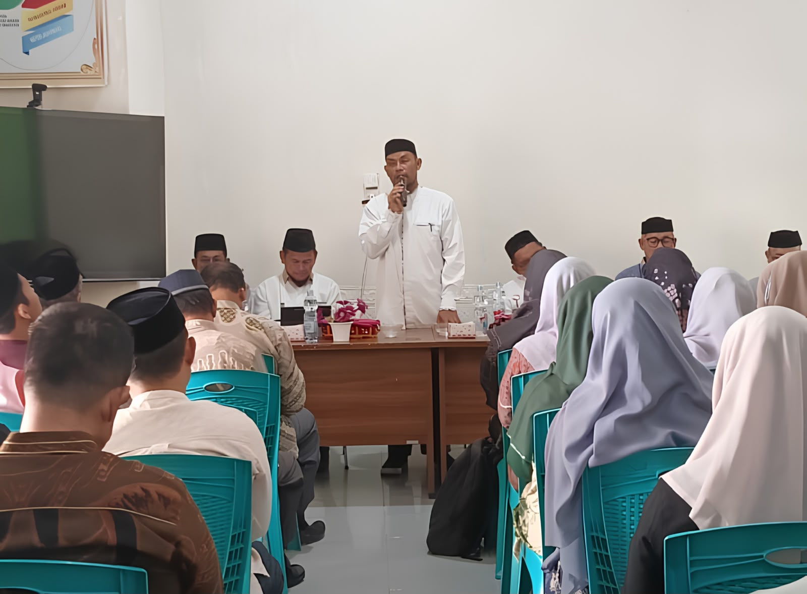 Perkuat Kinerja Instansi, Kemenag Simeulue Gelar Rapat Koordinasi dan Evaluasi ASN Lintas Unit