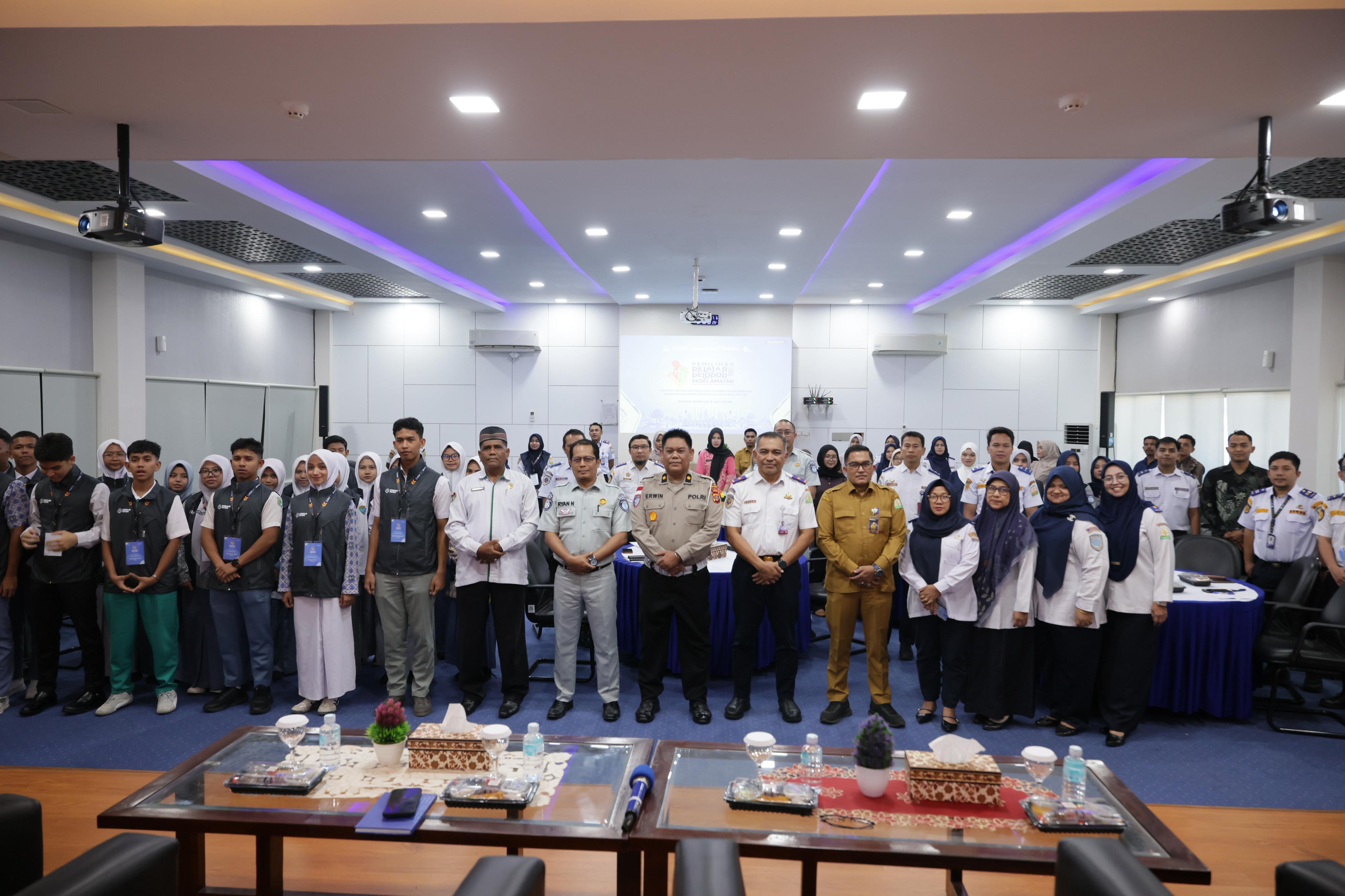 Siswa MA Ikut, Kanwil Kemenag Aceh Sukseskan Pemilihan Pelajar Pelopor Keselamatan LLAJ Aceh 2026