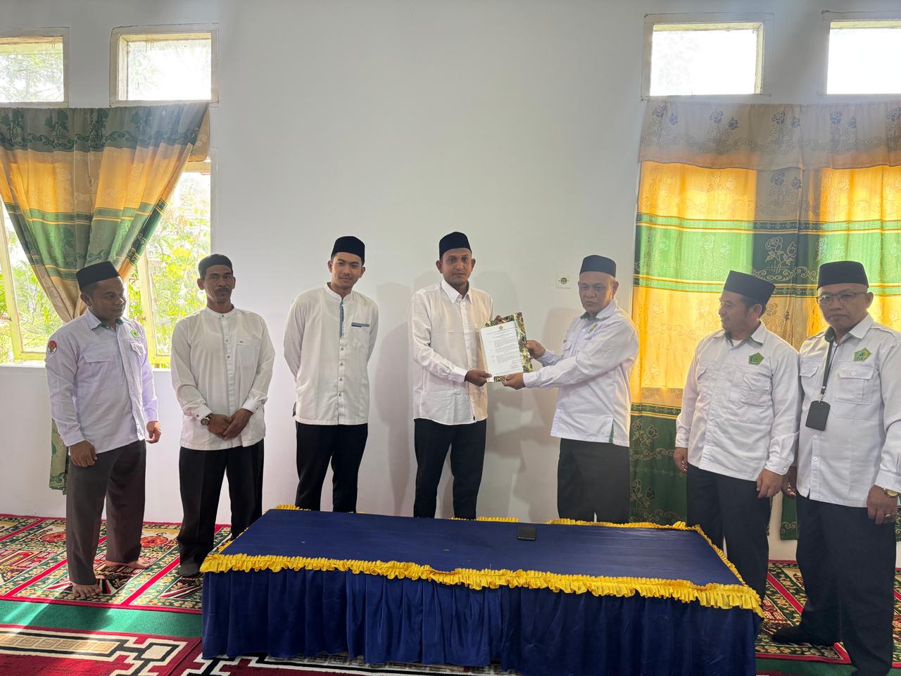 Antar Tugas Kepala KUA Timang Gajah, Kakankemenag Bener Meriah Tekankan Pelayanan Prima