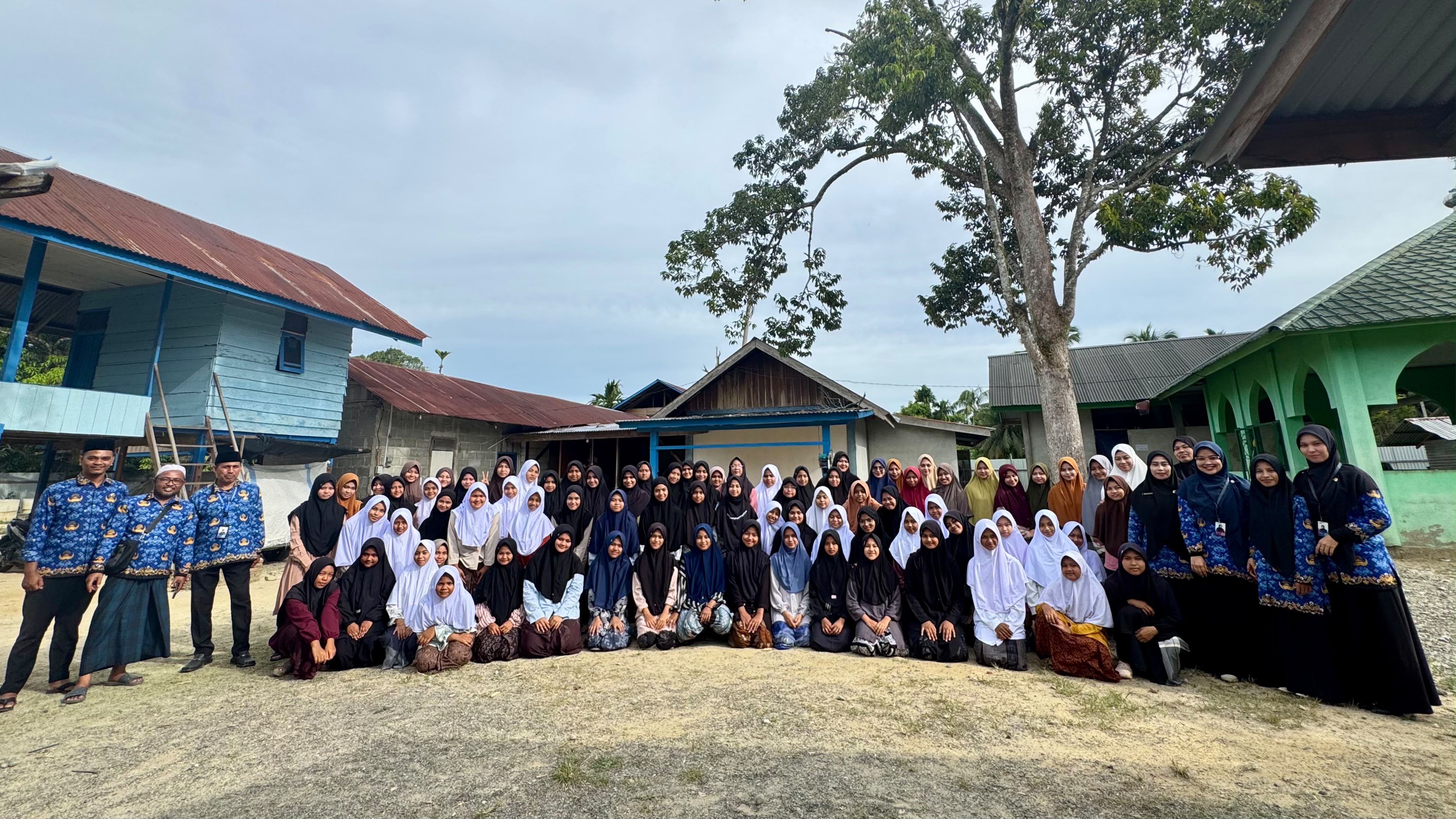KUA Jaya Edukasi Istiwa A’zam dan Praktik Rashdul Kiblat di Dayah Darul Istiqomah