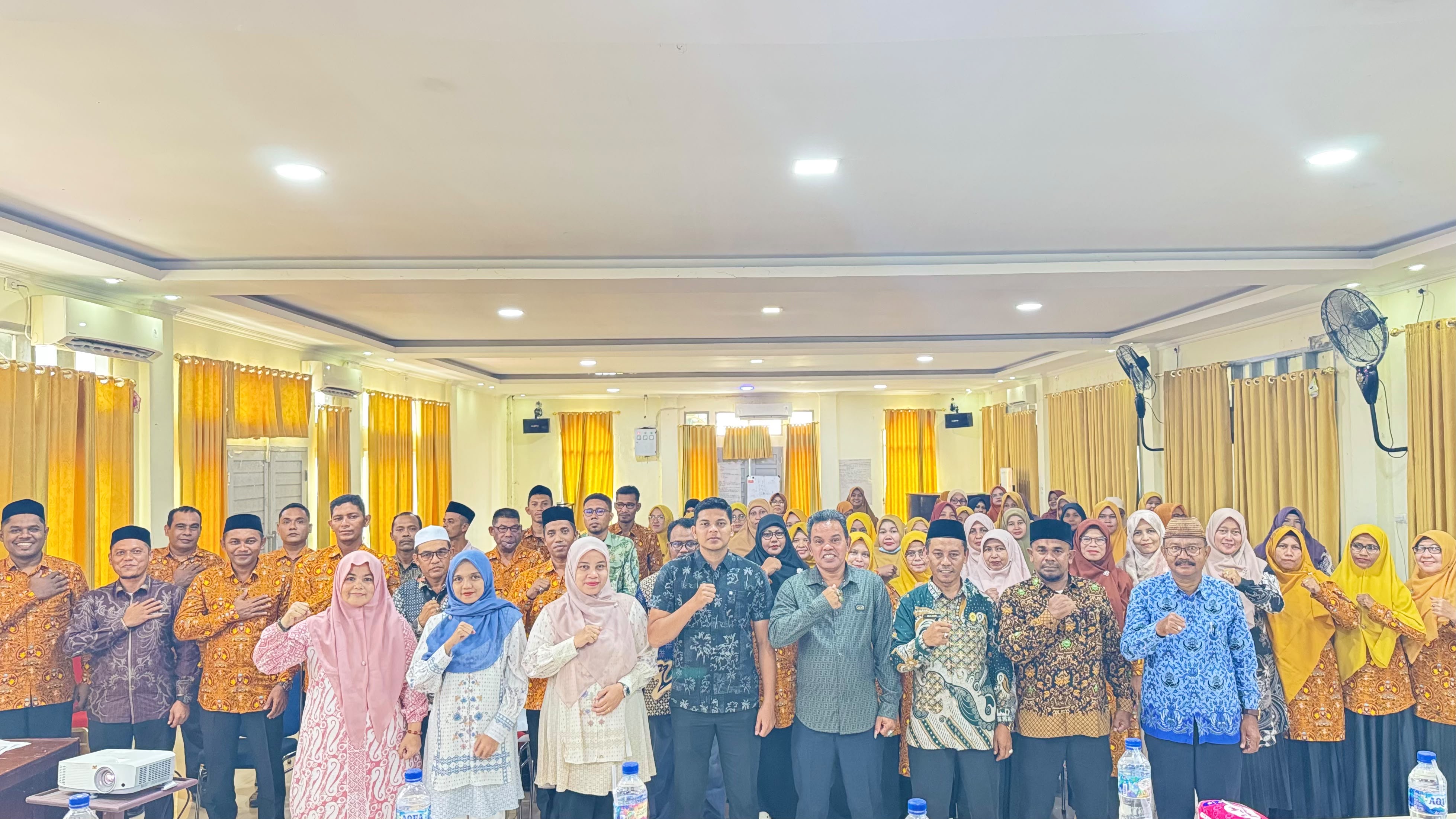 Kepala Kemenag Pidie Jaya Dorong Guru PAI Kuasai AI untuk Wujudkan Pembelajaran Inovatif
