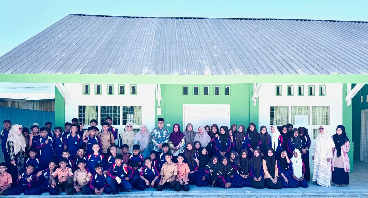 Ke Krueng Raya, Kakanwil Kemenag Aceh Semangati Guru dan Siswa MTsS