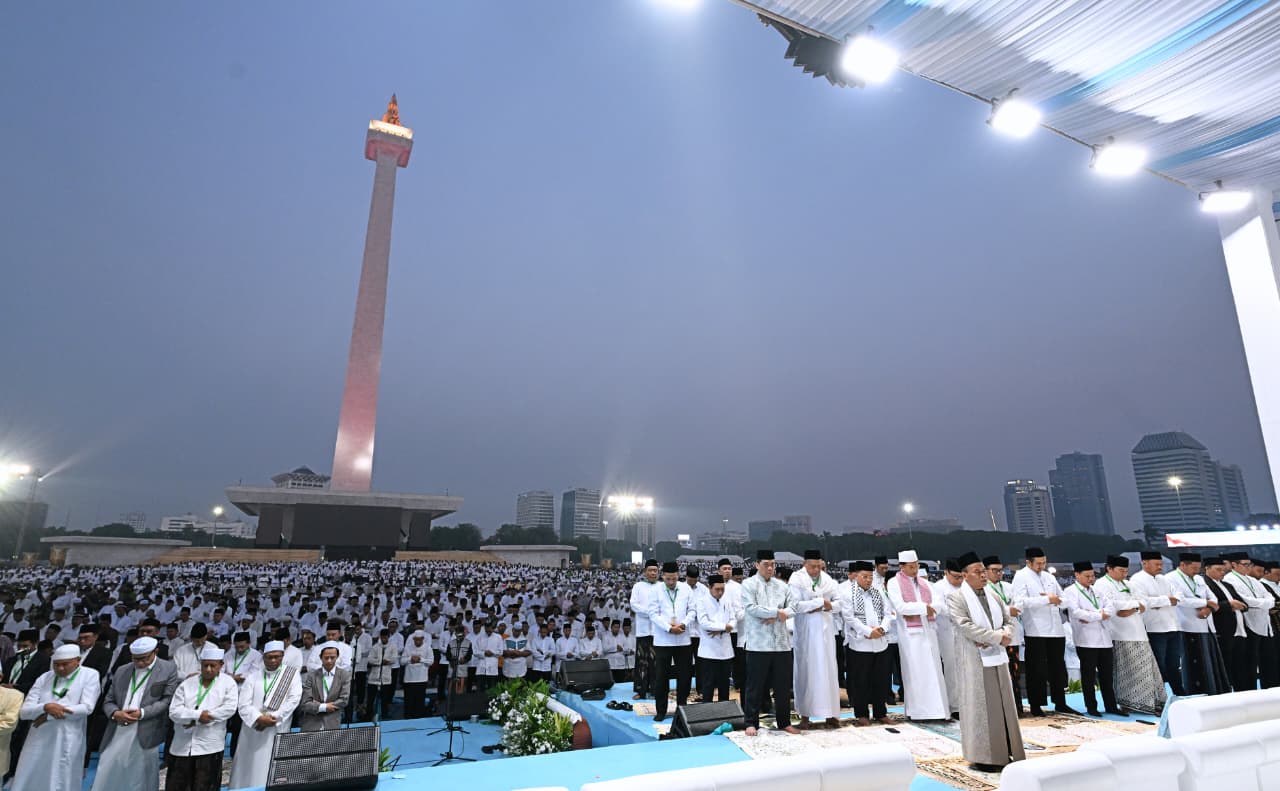 100.000 Jemaah Hadiri Zikir dan Doa Kebangsaan di Monas, Wujud Syukur atas Kemerdekaan Indonesia