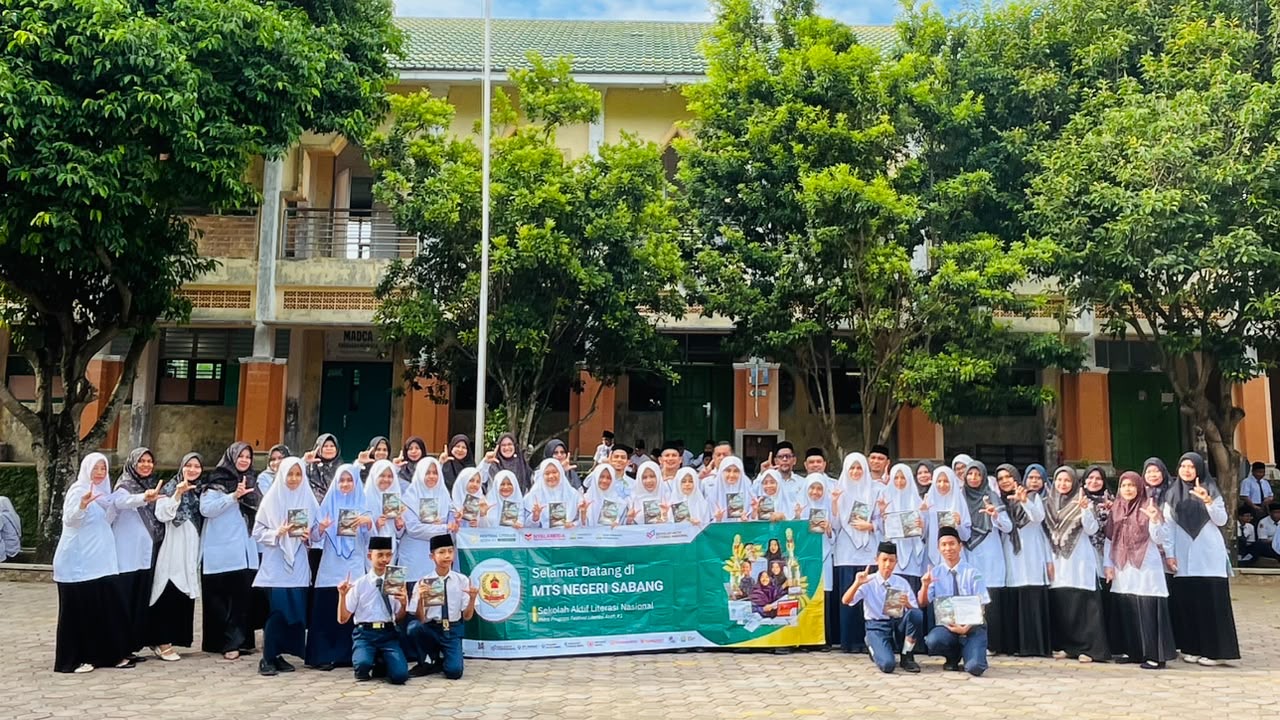 Budaya Literasi MTsN Sabang Berbuah Prestasi, Murid dan Guru Raih Beragam Penghargaan