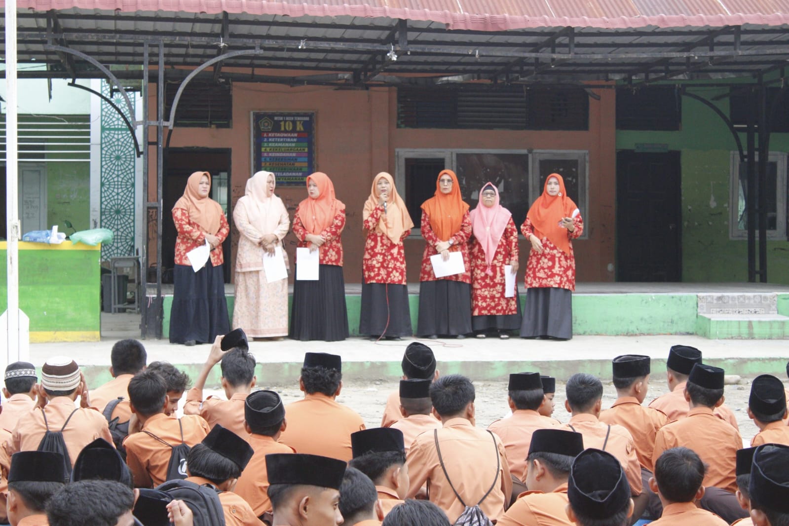 Wujudkan Madrasah Berkarakter dan Religius, DWP Kemenag Aceh Tenggara Gaungkan Gerakan Asmaul Husna