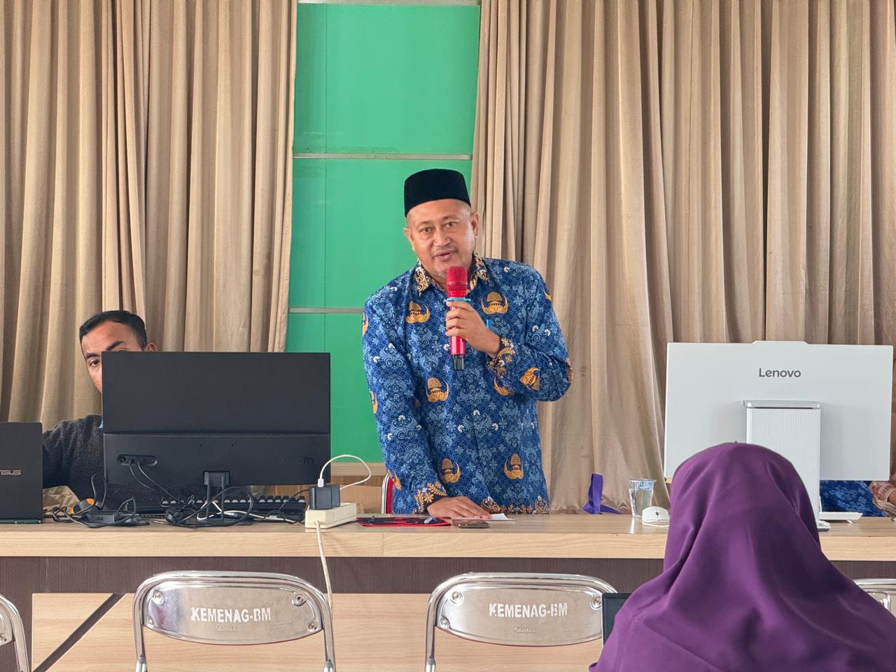 Kemenag Bener Meriah Tekankan Penyelesaian Data SIMPEG