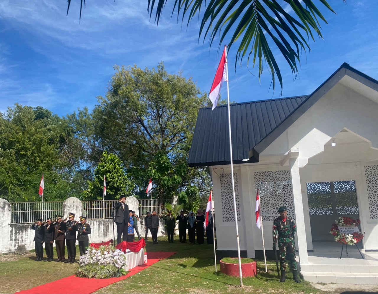 Momentum HUT RI ke-81, Kemenag Aceh Selatan Doakan Syuhada di Makam Teuku Cut Ali