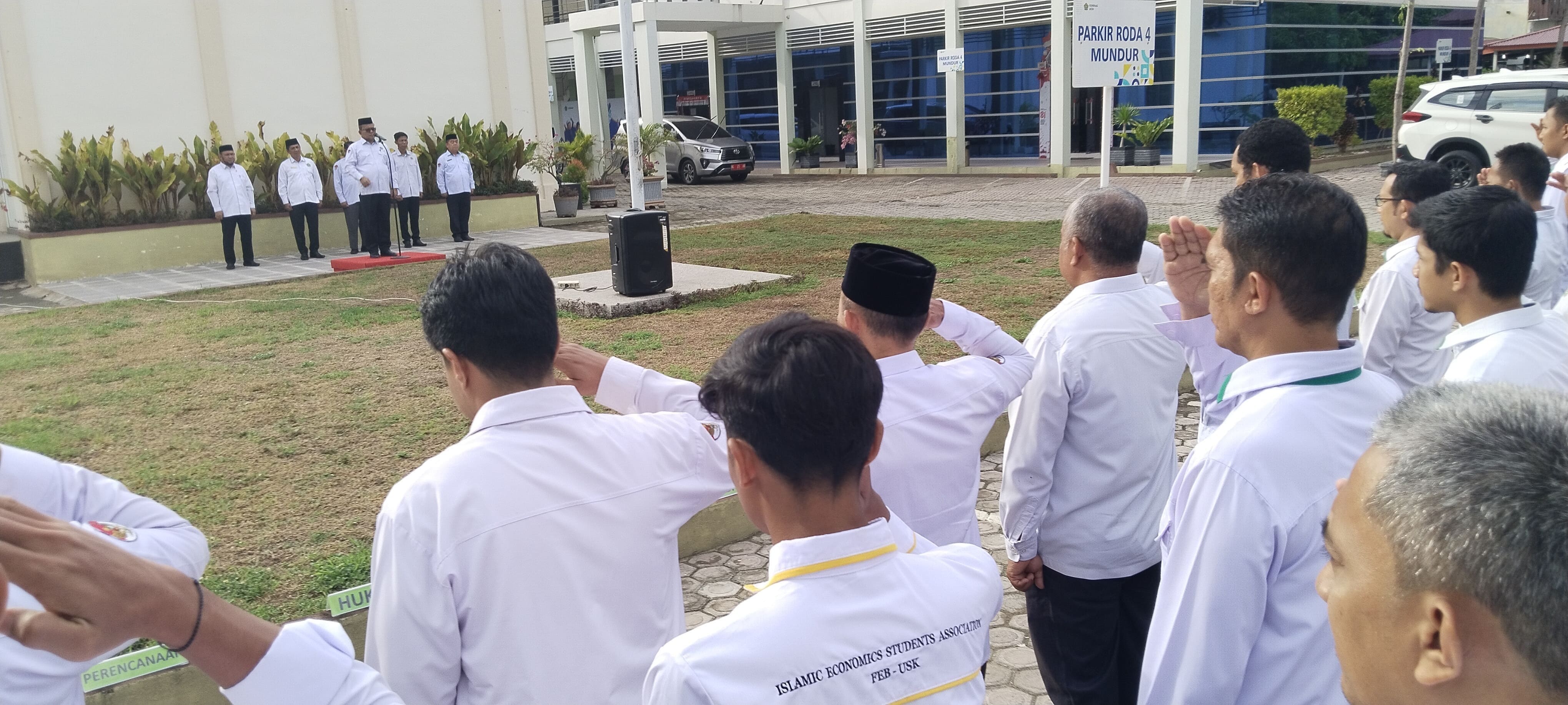 Kakanwil Kemenag Aceh: Cermin tak Mengubah tapi Memberitahu