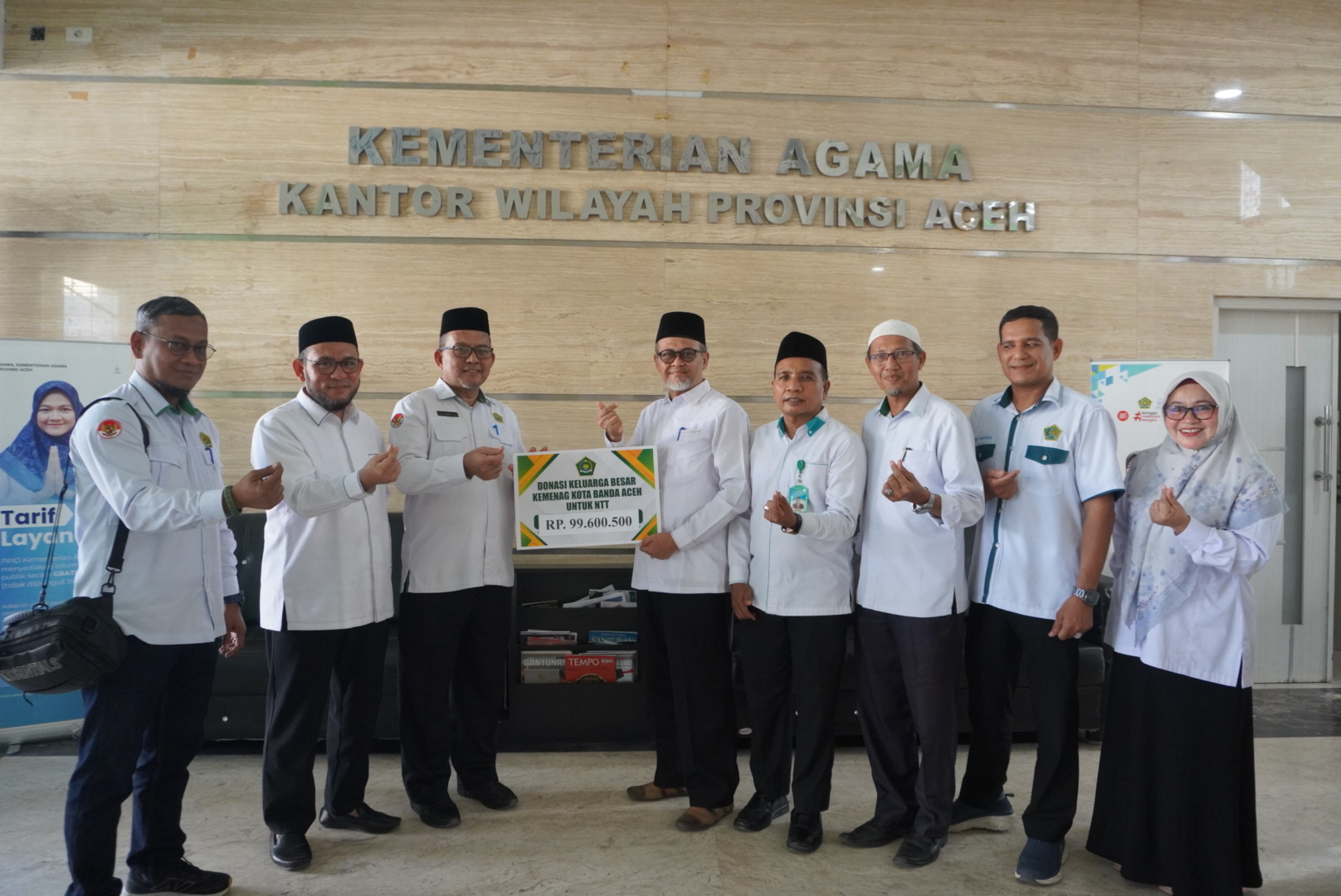 Rp 99,6 Juta Donasi Kemenag Kota Banda Aceh untuk NTT Diserahkan kepada Kakanwil Aceh