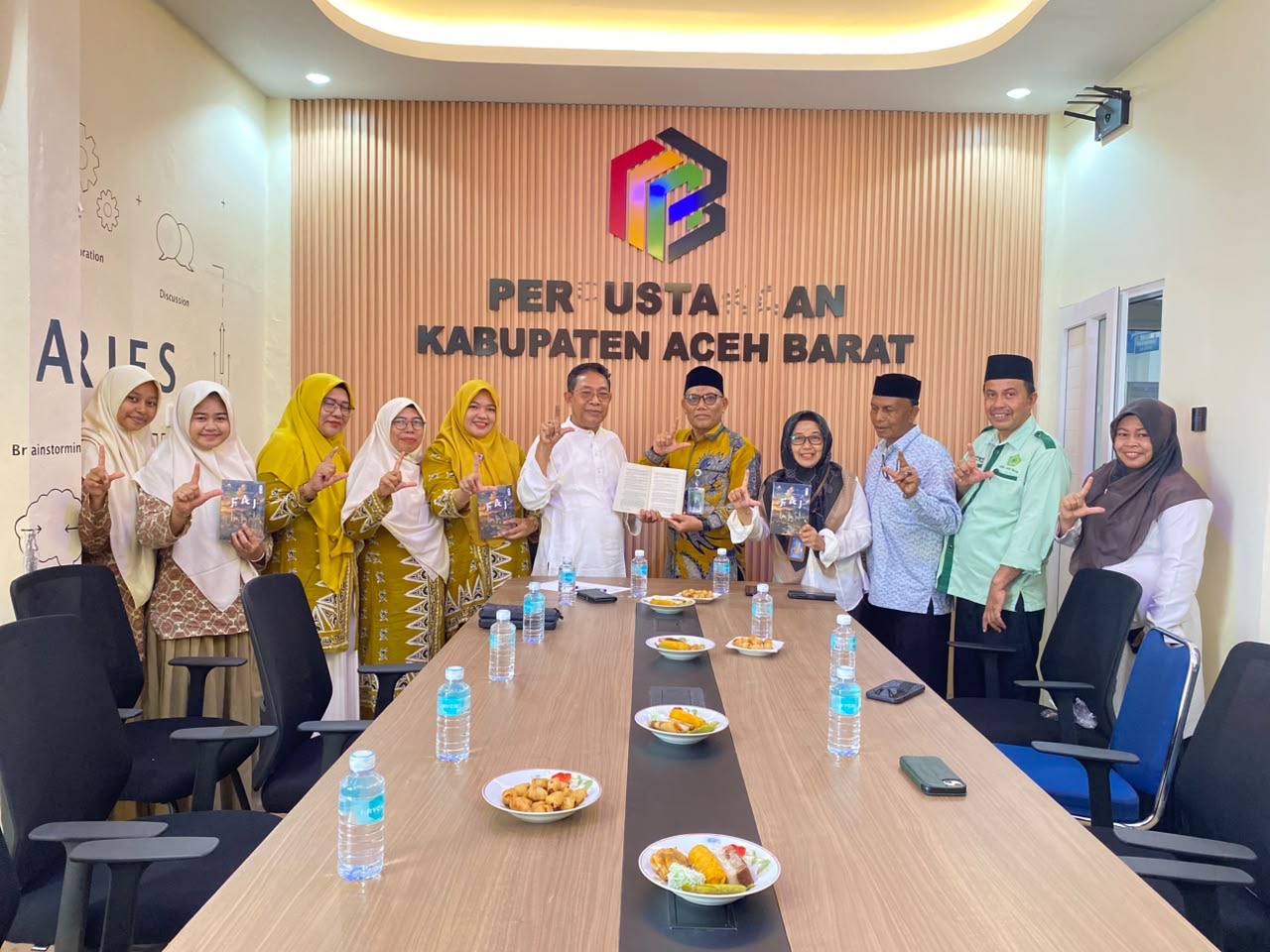 Kemenag Aceh Barat Apresiasi Karya Literasi Siswa MAN 1 Aceh Barat dalam Antologi Cerpen Kearifan Lokal