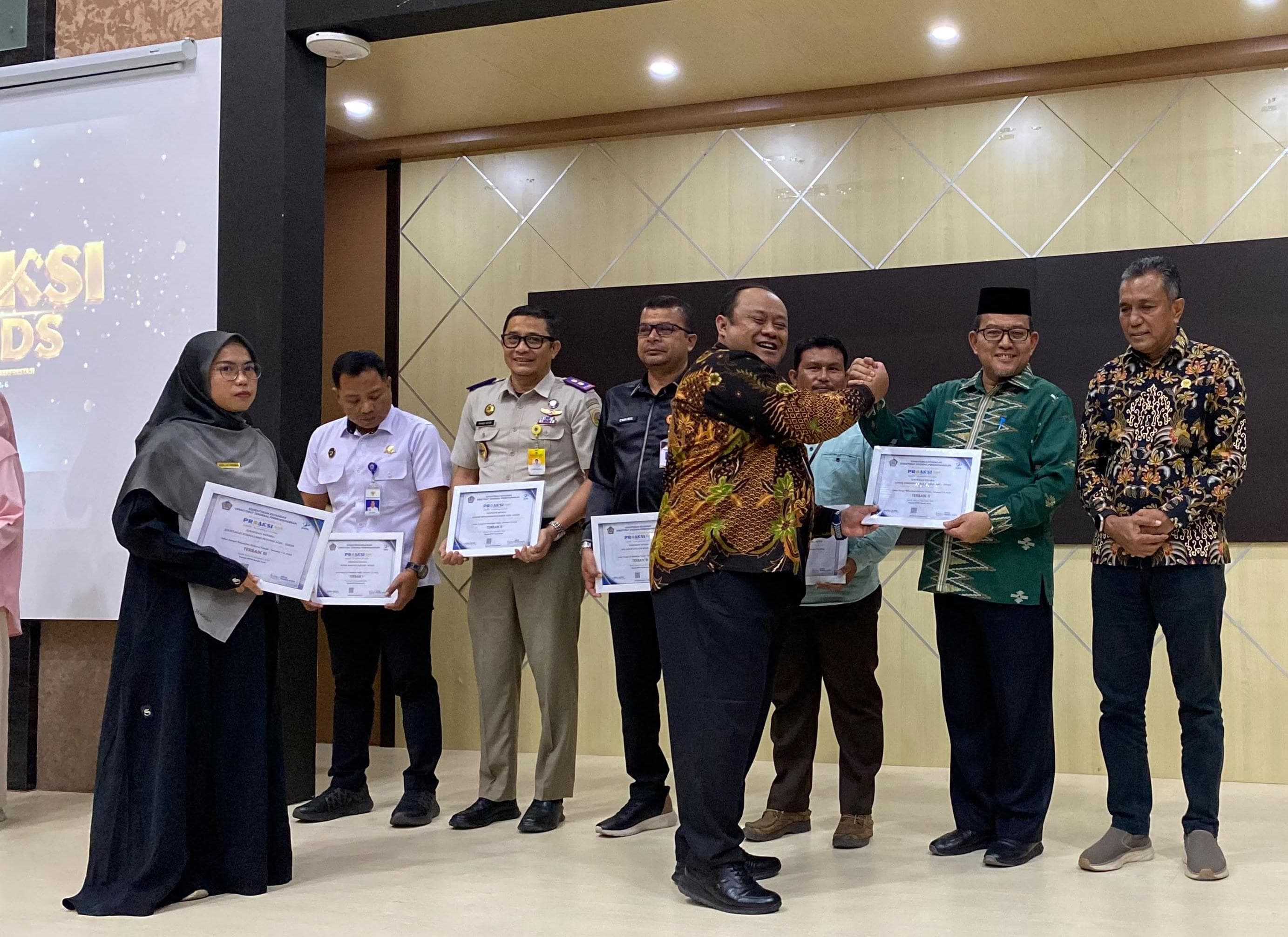 Kanwil Kemenag Aceh Terima Penghargaan Proaksi Award Terbaik II dari KPPN DJPb