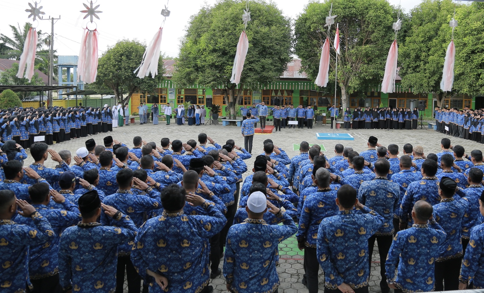 Pimpin Upacara Rutin, Yahwa: Jaga Nama Baik Kemenag, Ikhlas Melayani, Terus Berinovasi
