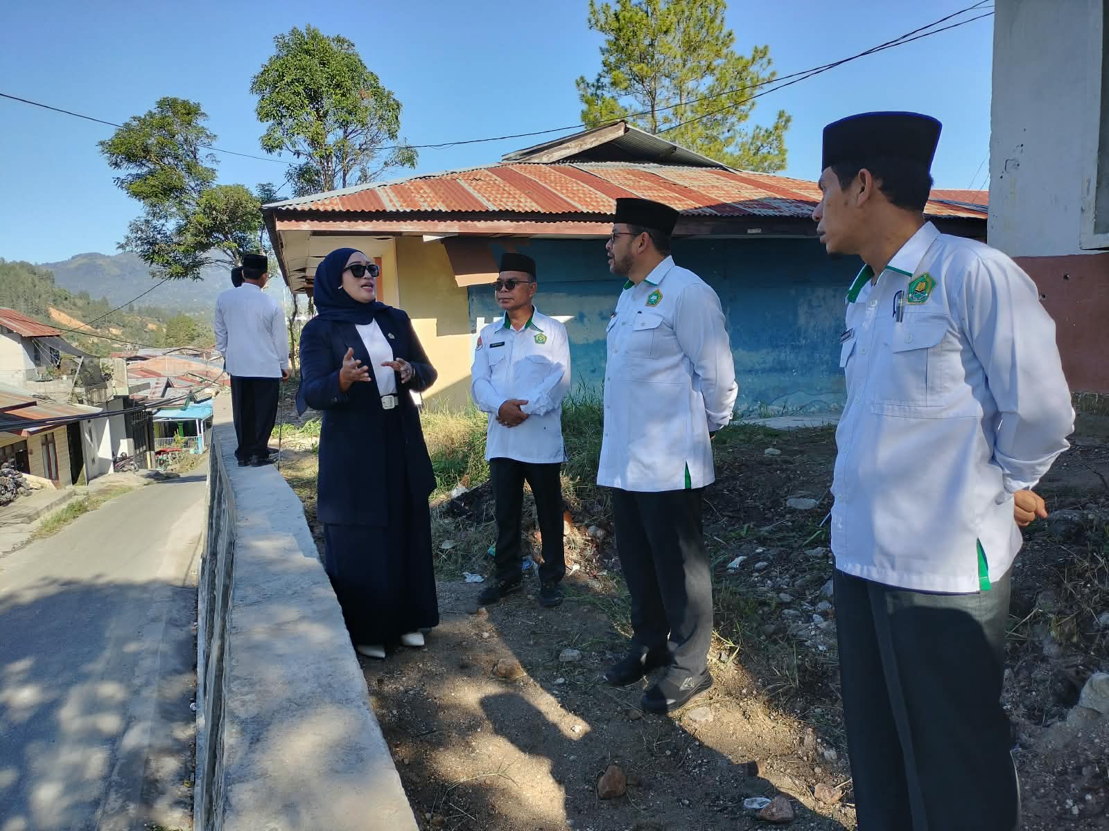 Dukungan Nyata untuk Madrasah, Anggota DPRK Aceh Tengah Susilawati Bantu Bangun Turap MAN 2 Sepanjang 85 Meter