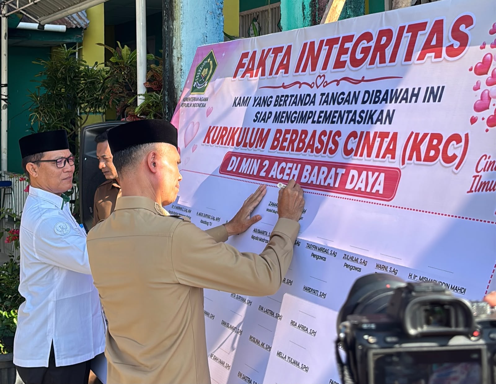 MIN 2 Abdya Resmi Jadi Madrasah Piloting KBC, Kakan Kemenag: KBC Jadi Benteng Moral Generasi