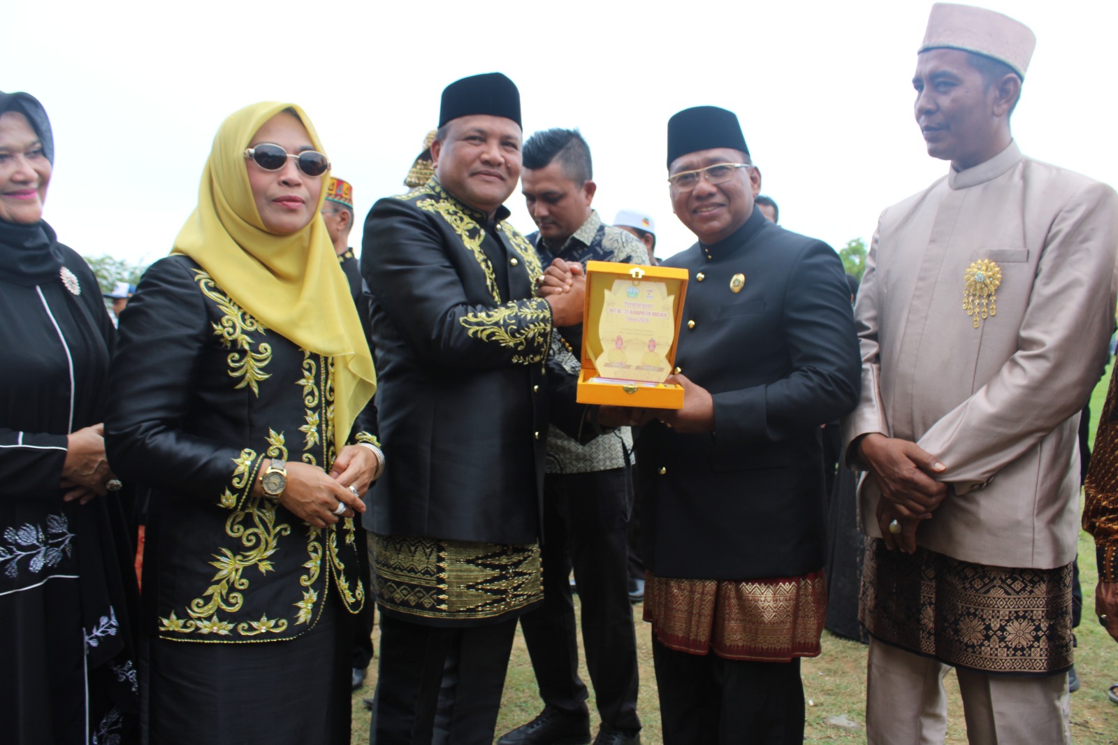 Kakankemenag Bireuen Terima Penghargaan atas Kontribusi di Bidang Keagamaan