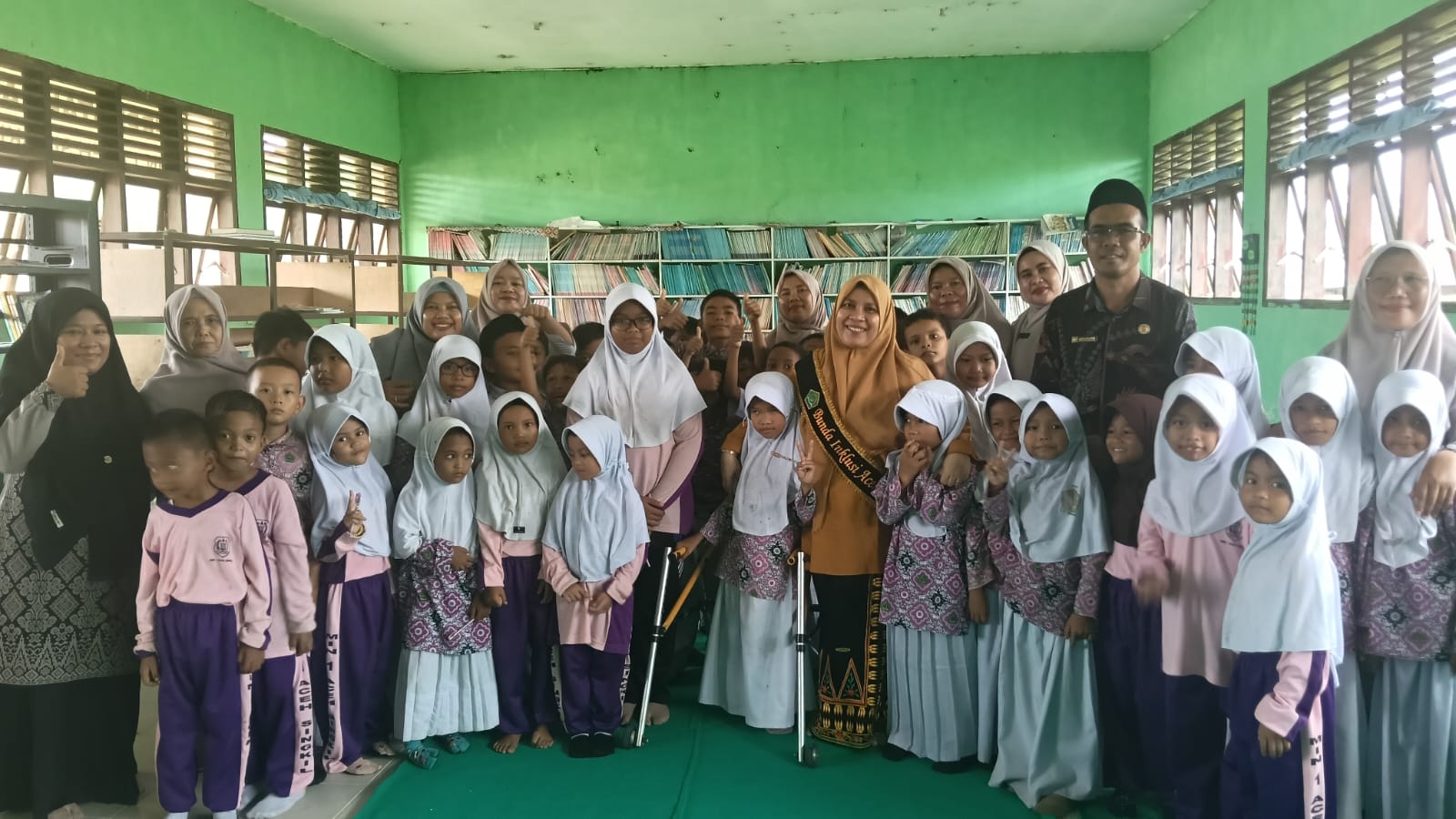 Bunda Inklusi Kemenag Aceh Singkil dan FPMI Kunjungi Tiga Madrasah, Perkuat Layanan