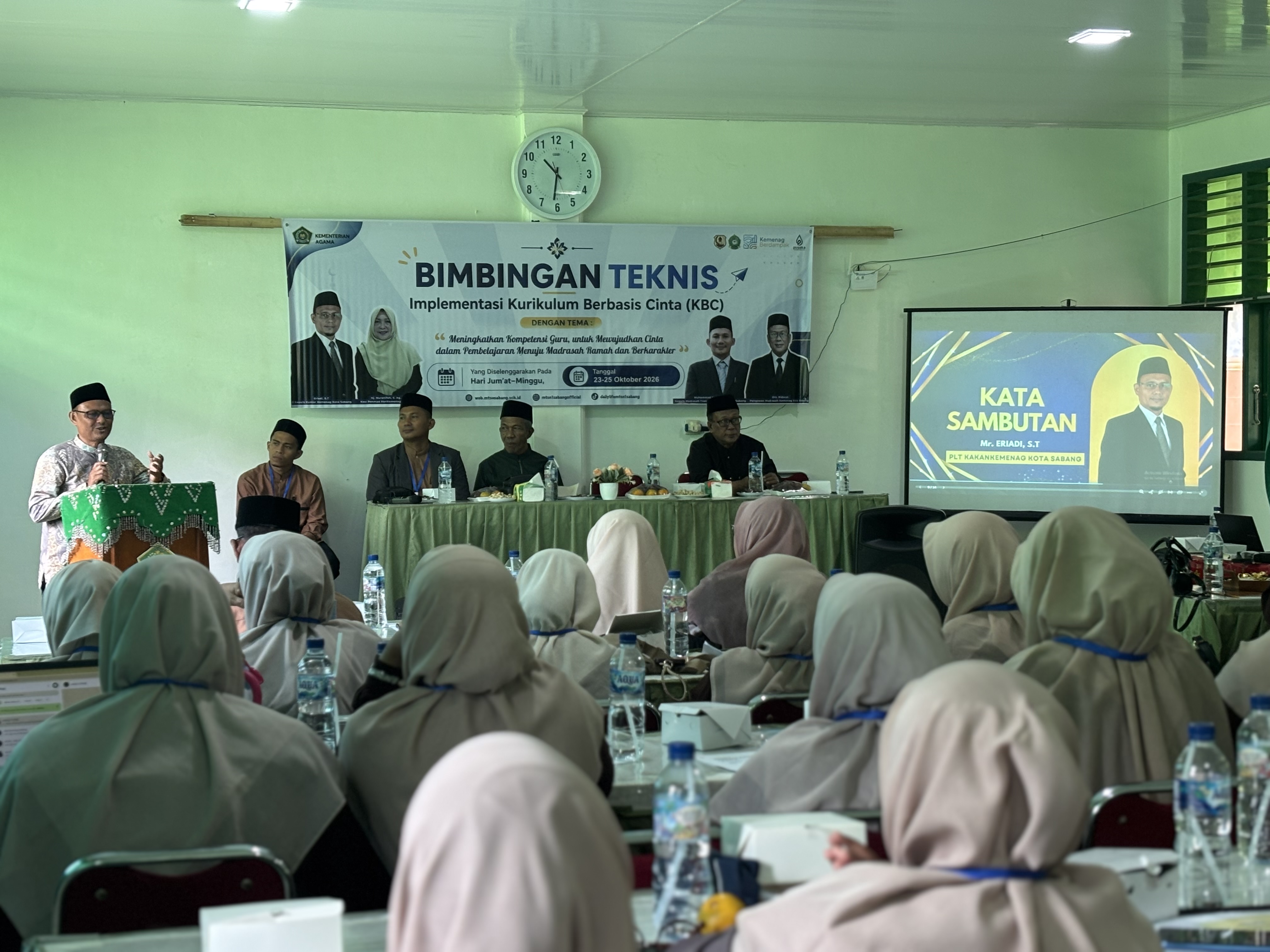 Guru dan Tendik MTsN Sabang Ikuti Bimtek Kurikulum Berbasis Cinta
