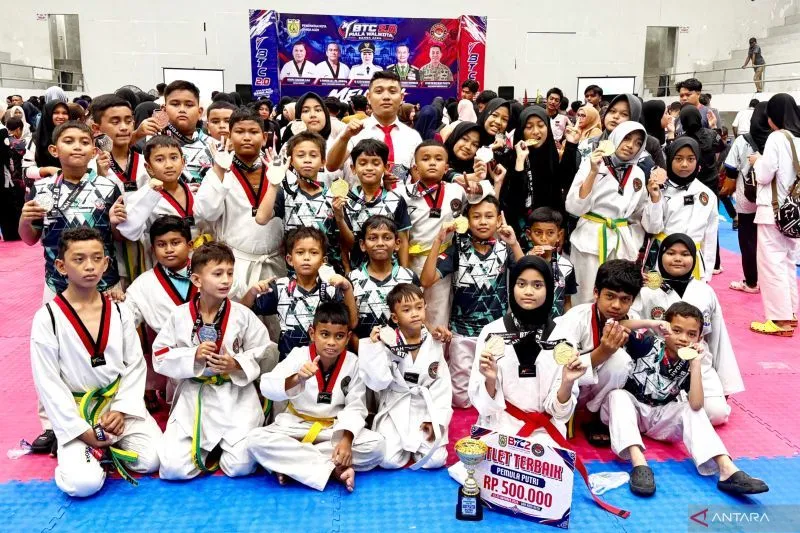 MIN 8 Banda Aceh Raih 39 Medali Taekwondo dan Best Player Piala Wali Kota Banda Aceh