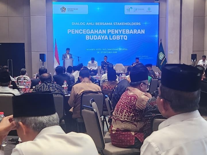 Hadiri Dialog Bersama Wamenag tentang Pencegahan Penyebaran LGBTQ, Kakanwil Azhari Ajak Edukasi dan Penguatan Keluarga