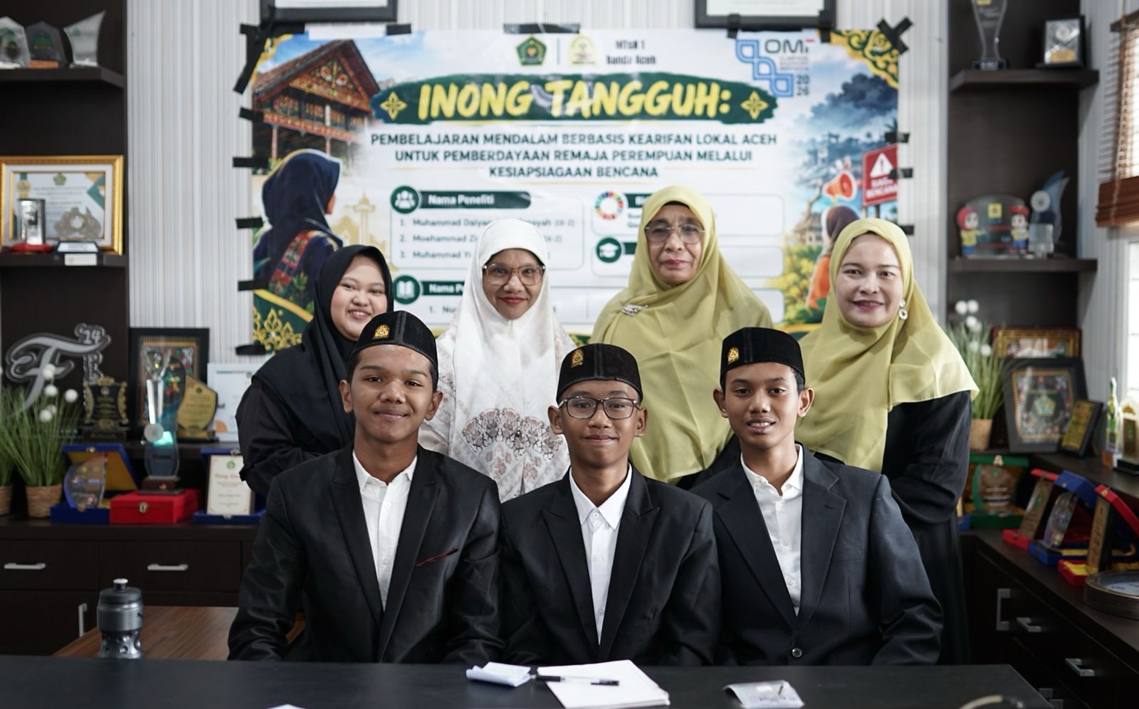 Tiga Peneliti Muda MTsN 1 Banda Aceh Kembangkan INONG TANGGUH, Perkuat Kesiapsiagaan Bencana Remaja Putri