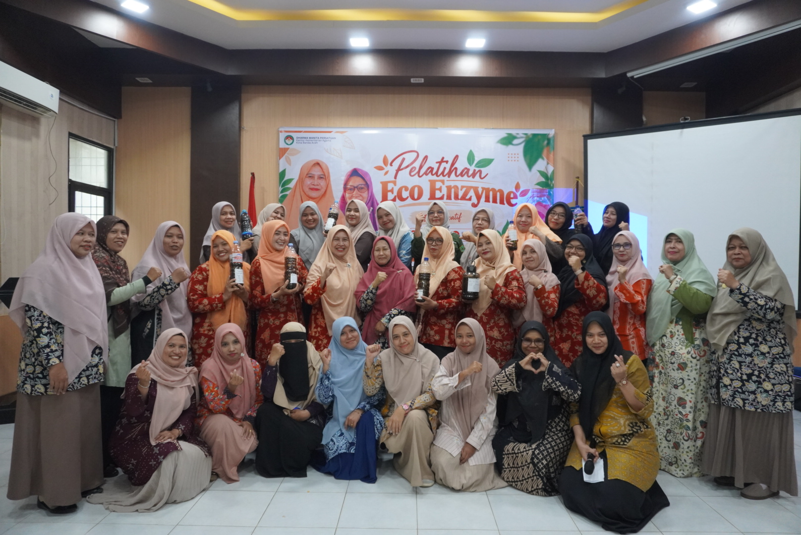 DWP Kemenag Banda Aceh Dorong Pengolahan Sampah dari Rumah Lewat Pelatihan Eco Enzyme