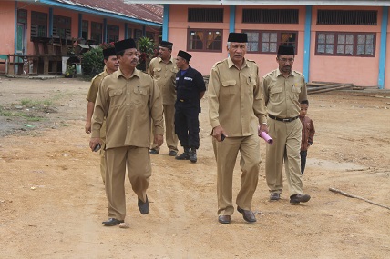 Kakankemenag Ateng Lakukan Kunjungan Perdana ke Madrasah