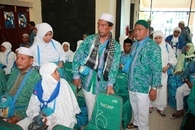 Sukacita, Sekeluarga ke Tanah Suci