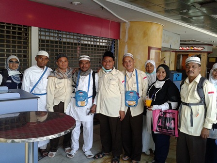 Silaturrahim Petugas Kloter BTJ Aceh di Makkah