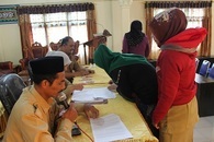 120 Guru Honorer MI Terima Dana BM Ateng