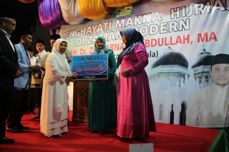 TK YKA, MIN Merduati, MTs dan MA Darul Ulum Juara Pawai