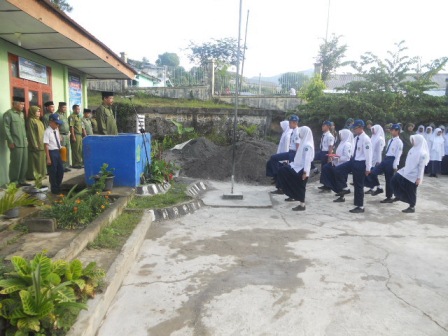 Kakankemenag Aceh Tengah Jadi Inspektur Upacara 