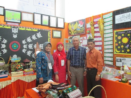 Lewat Alat Peraga Murah, Nurasnaini Guru MIN Juara I
