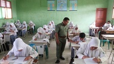 Kepala MAN Singkil Monitoring Pelaksanaan Ujian Semester I 