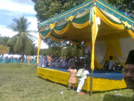 Menyiar dalam Roadshow Madrasah